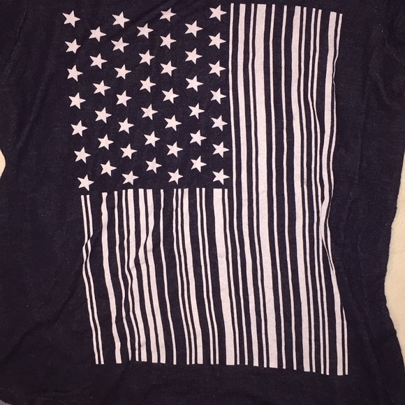 Black and American Flag tee - Picture 2 of 2